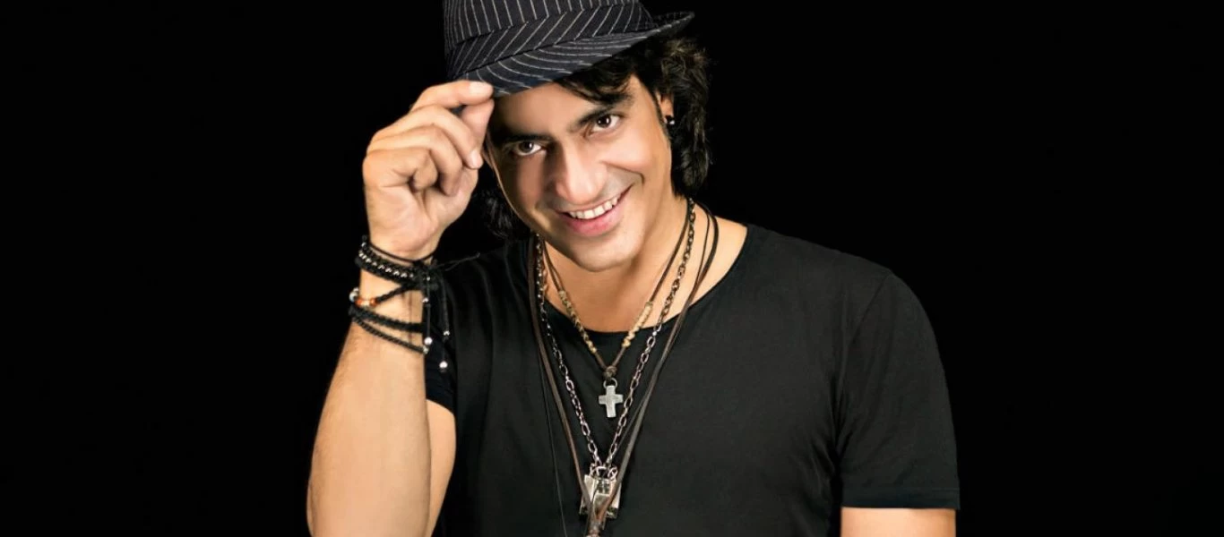 To κορίτσι με το πλούσιο μπούστο που «τρέλανε» τον Διονύση Σχοινά (φωτο)